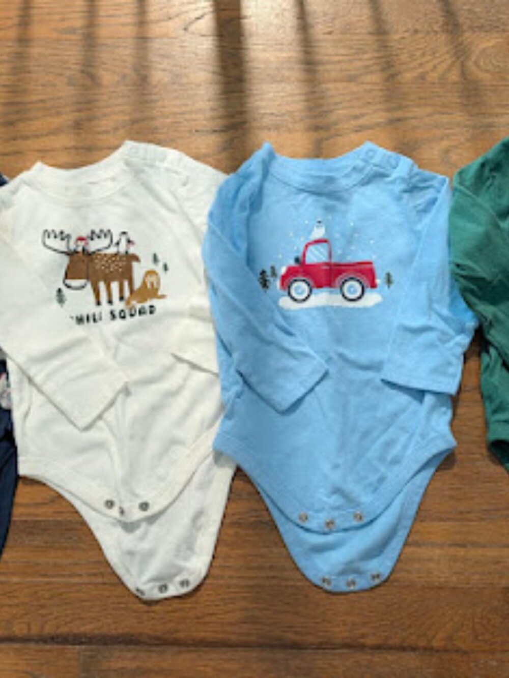 Set of 4 Long Sleeve Winter Themed Onesies for Boys 12m